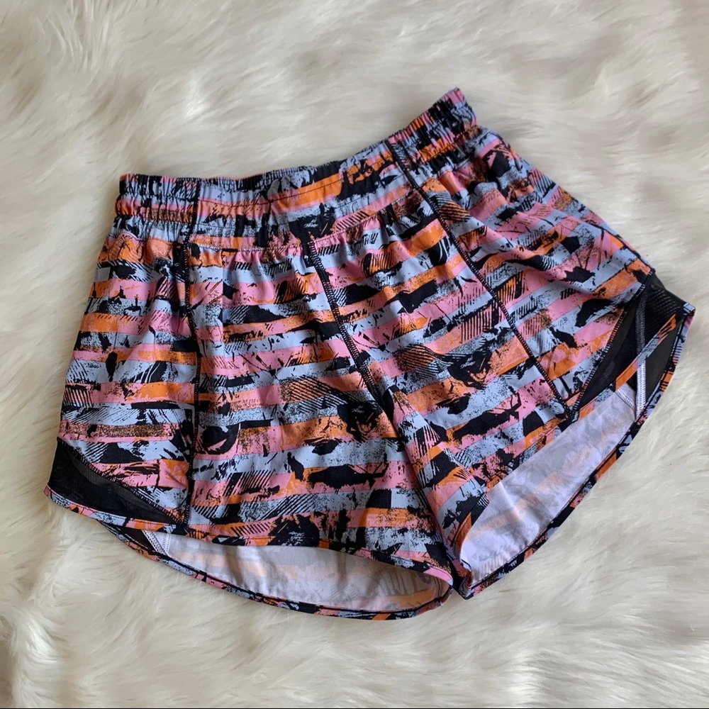 Lululemon hotty hot shorts size 6